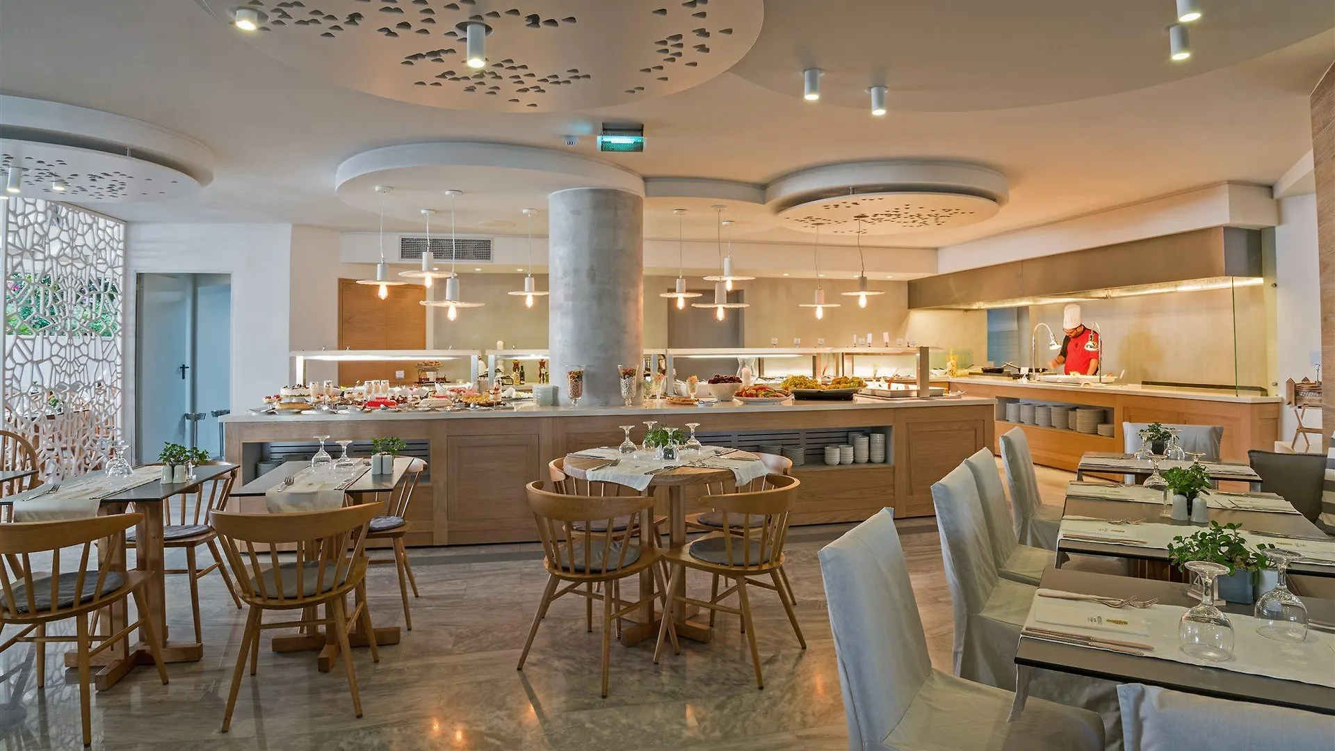 פלטאנס Nefeli Hotel