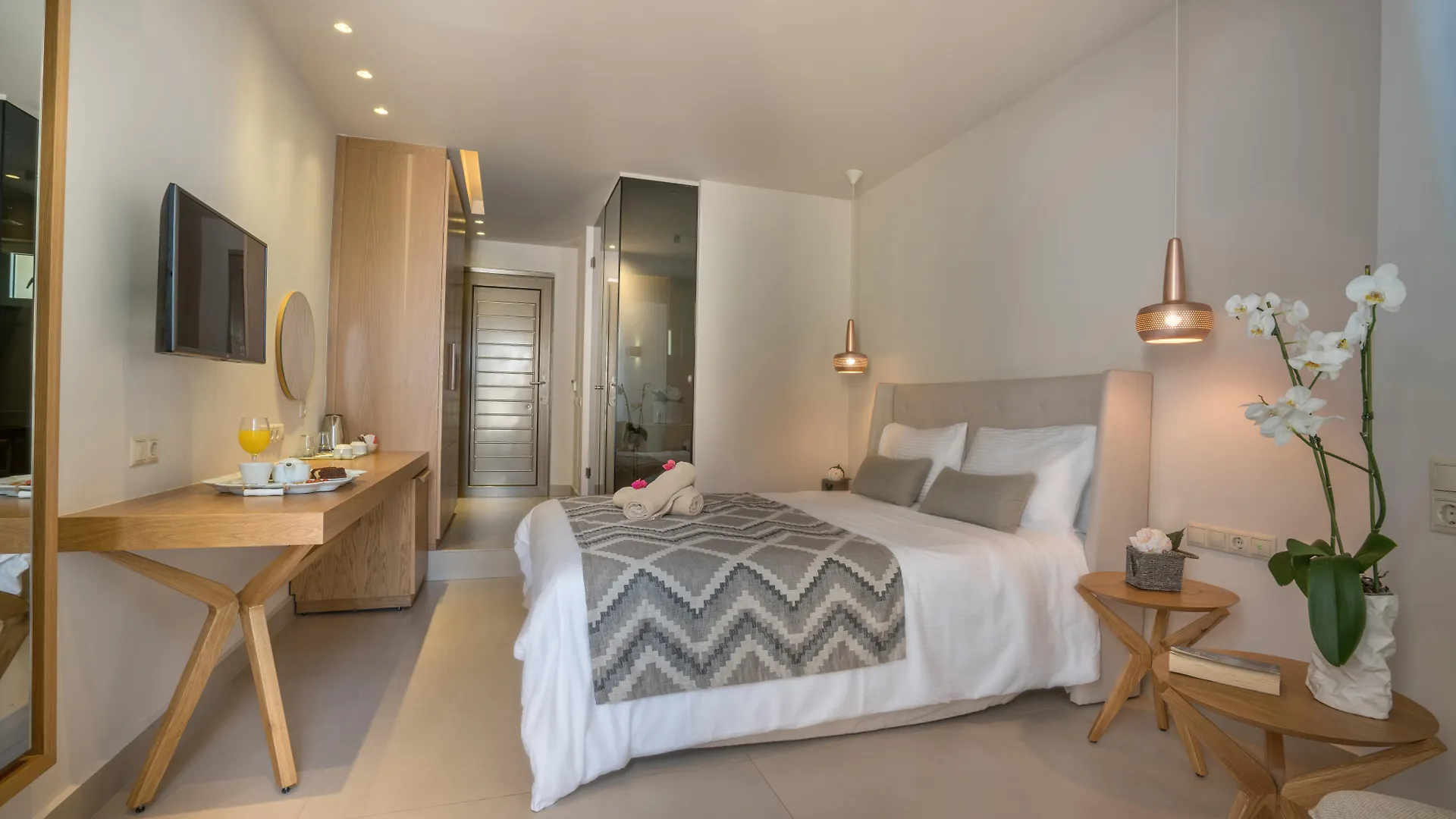 פלטאנס Nefeli Hotel