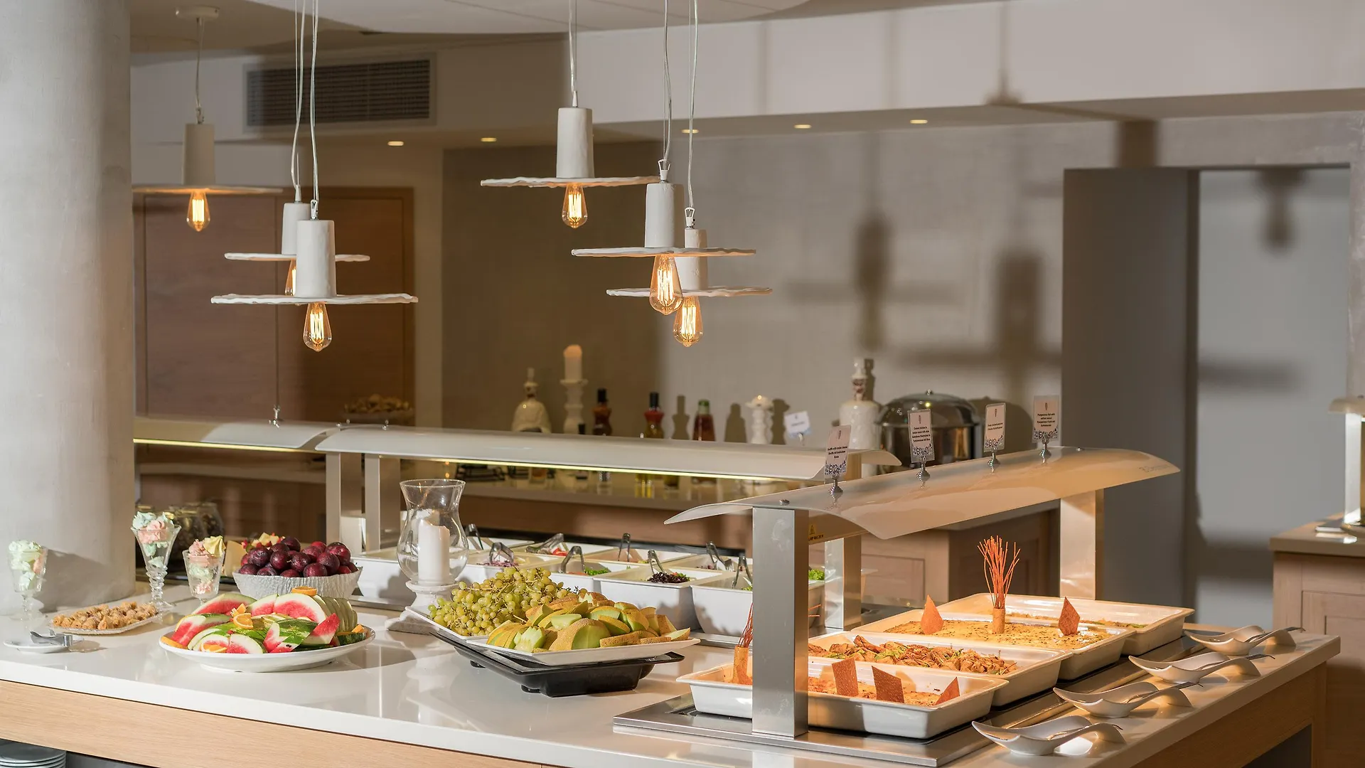 פלטאנס Nefeli Hotel