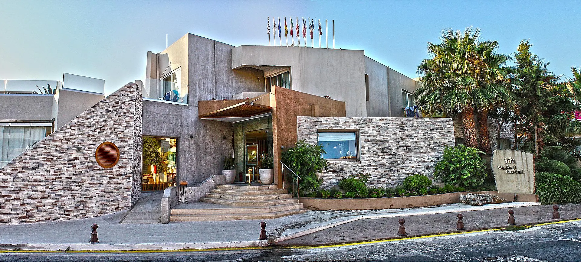 פלטאנס Nefeli Hotel 4*,