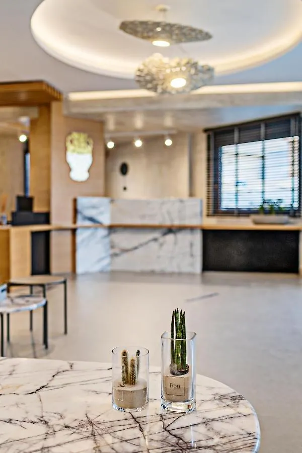 פלטאנס Nefeli Hotel