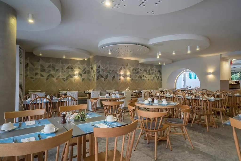 פלטאנס Nefeli Hotel